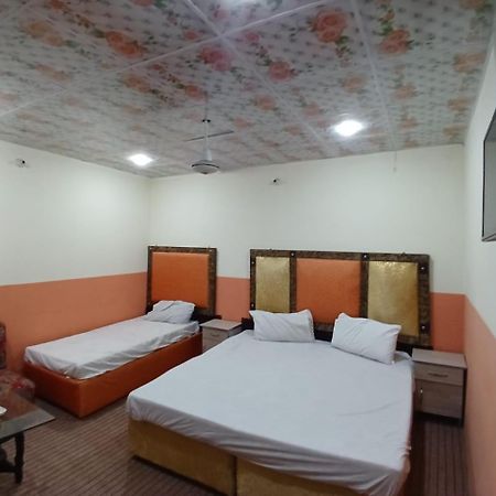 New Pak Royal Hotel Лахор Екстер'єр фото