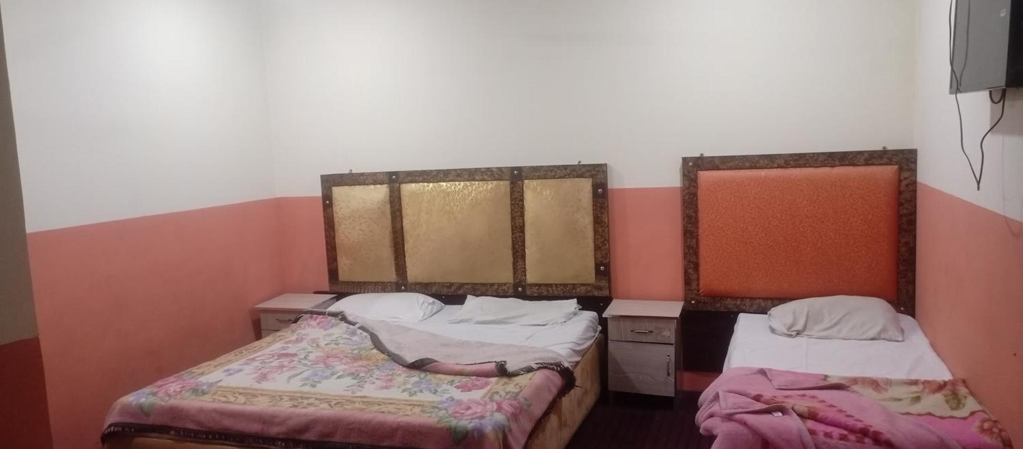 New Pak Royal Hotel Лахор Екстер'єр фото