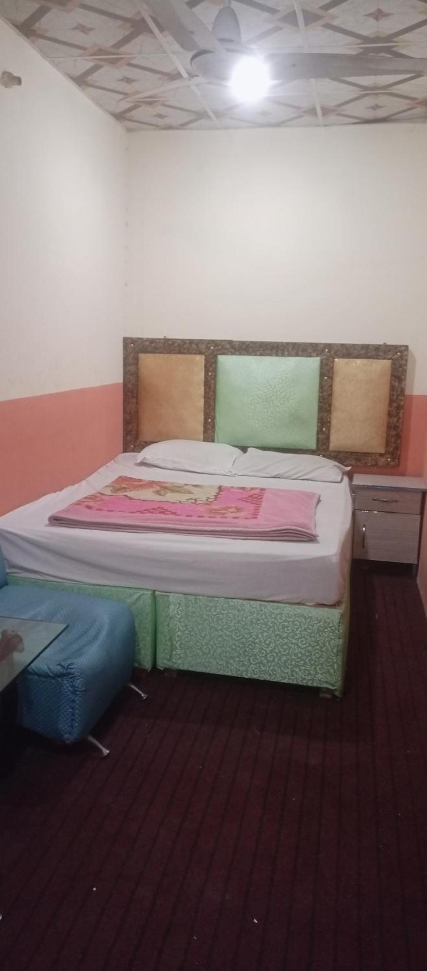 New Pak Royal Hotel Лахор Екстер'єр фото